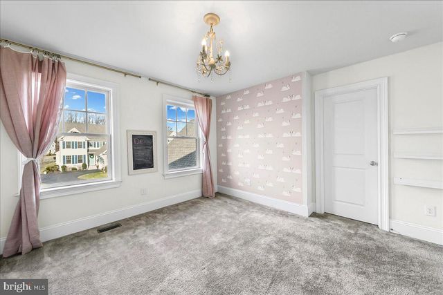 100 ITHAN CT, Kennett Square, PA 19348