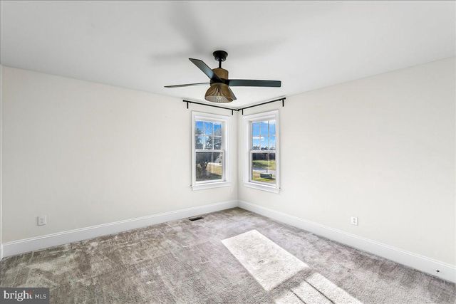 100 ITHAN CT, Kennett Square, PA 19348