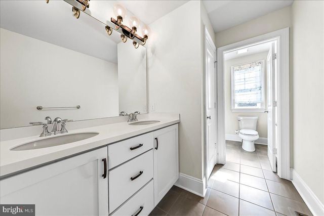 100 ITHAN CT, Kennett Square, PA 19348