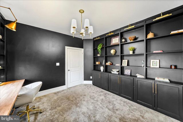 100 ITHAN CT, Kennett Square, PA 19348