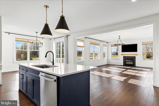 100 ITHAN CT, Kennett Square, PA 19348