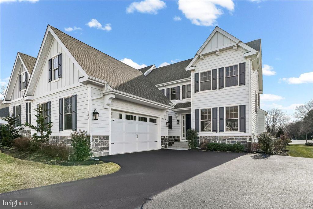 100 ITHAN CT, Kennett Square, PA 19348