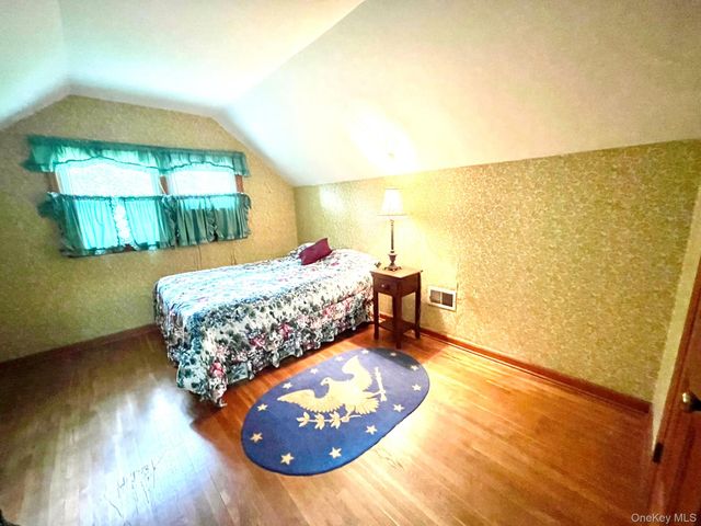 21 Harmony Road, Spring Valley, NY 10977
