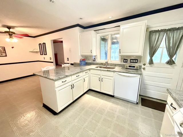 21 Harmony Road, Spring Valley, NY 10977