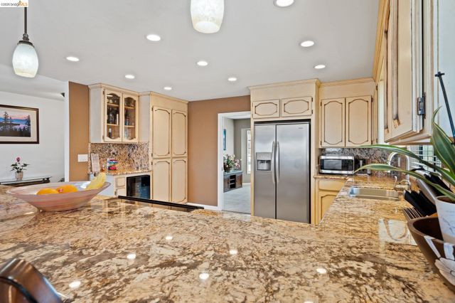 5621 Starboard Dr, Discovery Bay, CA 94505