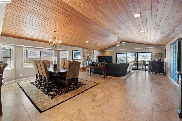 5621 Starboard Dr, Discovery Bay, CA 94505