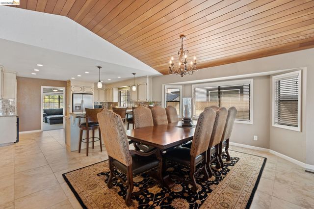 5621 Starboard Dr, Discovery Bay, CA 94505