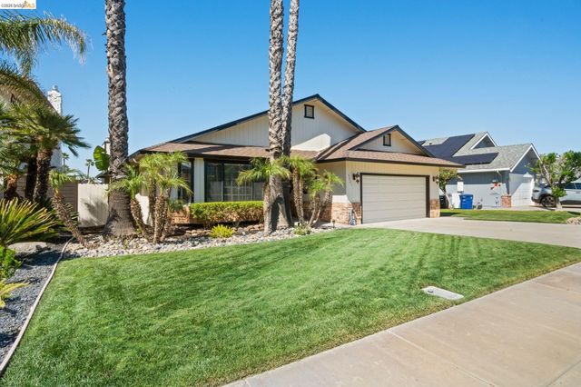 5621 Starboard Dr, Discovery Bay, CA 94505