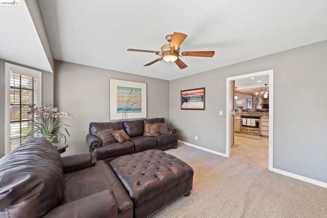 5621 Starboard Dr, Discovery Bay, CA 94505