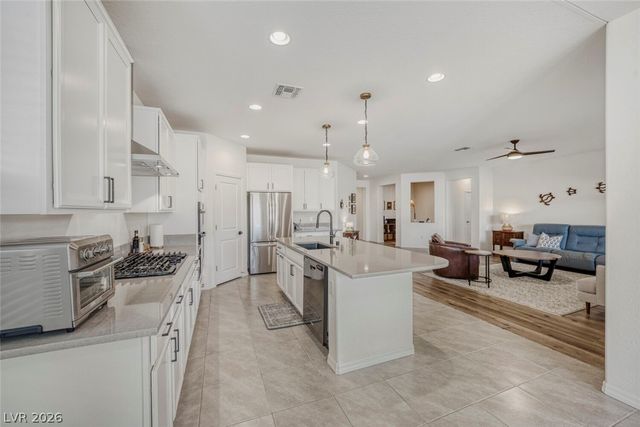 10594 Skye Arroyo Avenue, Las Vegas, NV 89166