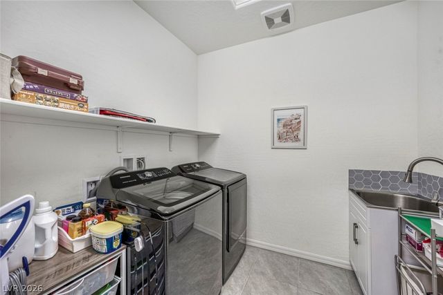 10594 Skye Arroyo Avenue, Las Vegas, NV 89166