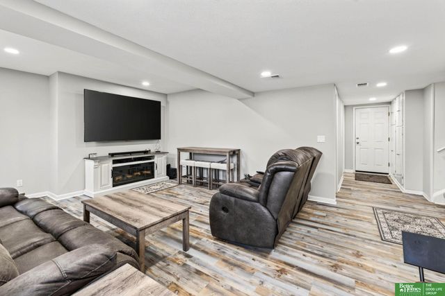 6115 Kansas Avenue, Omaha, NE 68104
