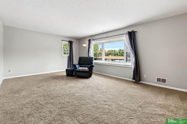 6115 Kansas Avenue, Omaha, NE 68104