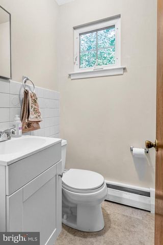 209 CRUMP RD, Exton, PA 19341