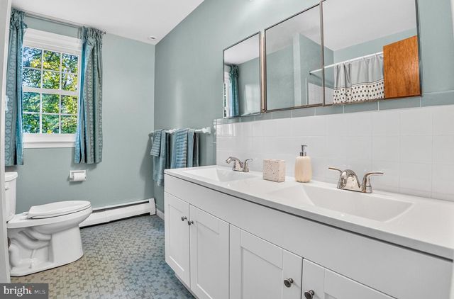 209 CRUMP RD, Exton, PA 19341
