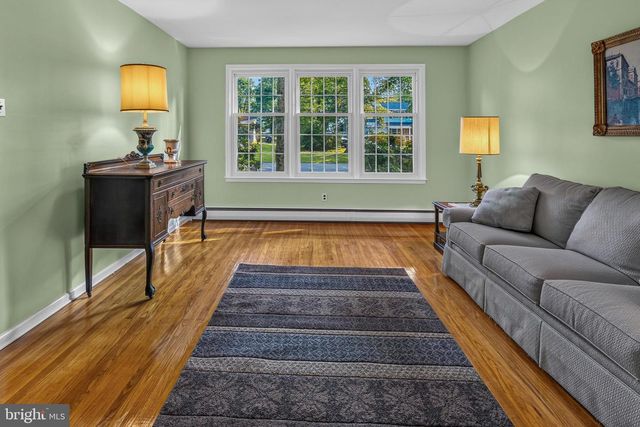 209 CRUMP RD, Exton, PA 19341