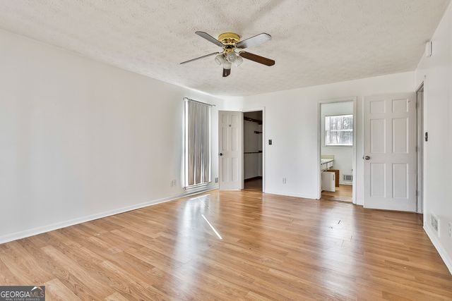 8039 Woods Lane, Jonesboro, GA 30236
