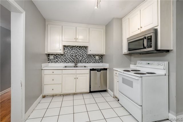 22 Lakeview, Tuscaloosa, AL 35401