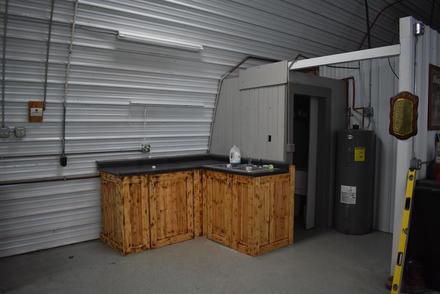 120 &160 N Hunt Street, Mitchell, IA 50461