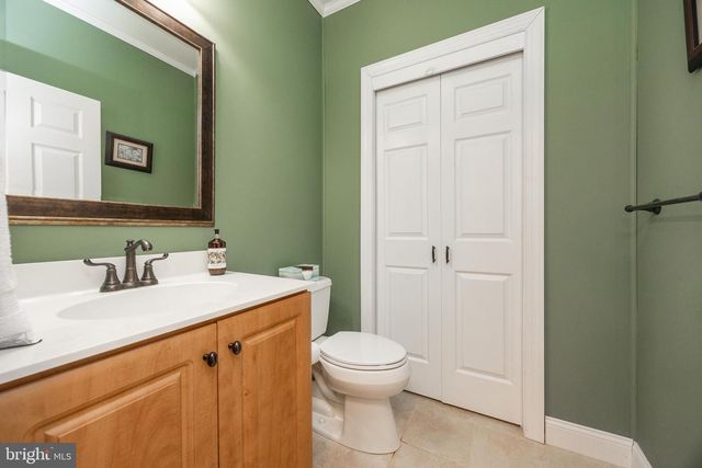 812 E KENNEDY RD, North Wales, PA 19454