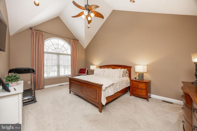 812 E KENNEDY RD, North Wales, PA 19454