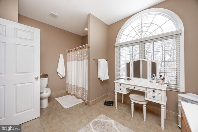 812 E KENNEDY RD, North Wales, PA 19454