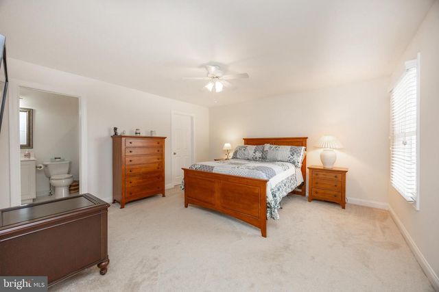 812 E KENNEDY RD, North Wales, PA 19454