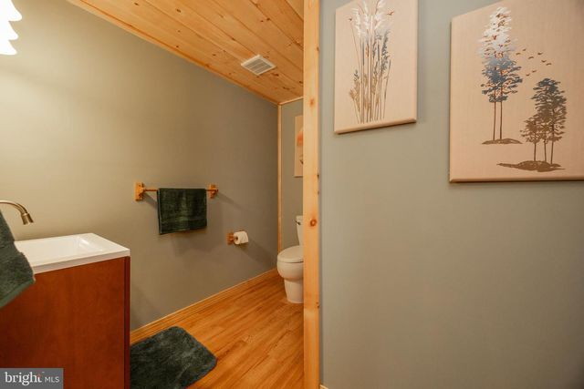 812 E KENNEDY RD, North Wales, PA 19454