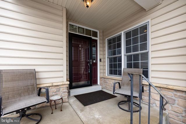 812 E KENNEDY RD, North Wales, PA 19454