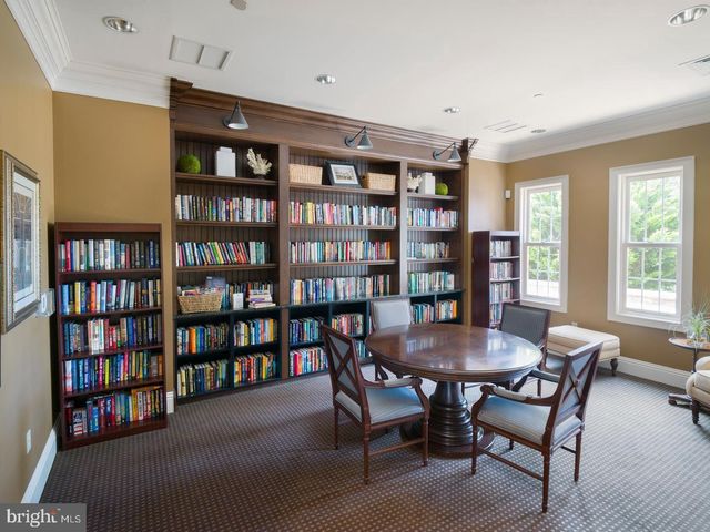 812 E KENNEDY RD, North Wales, PA 19454