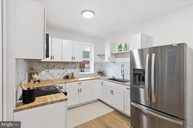 826 N PLUM ST, Lancaster, PA 17602