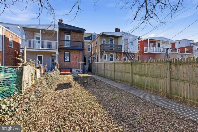 826 N PLUM ST, Lancaster, PA 17602