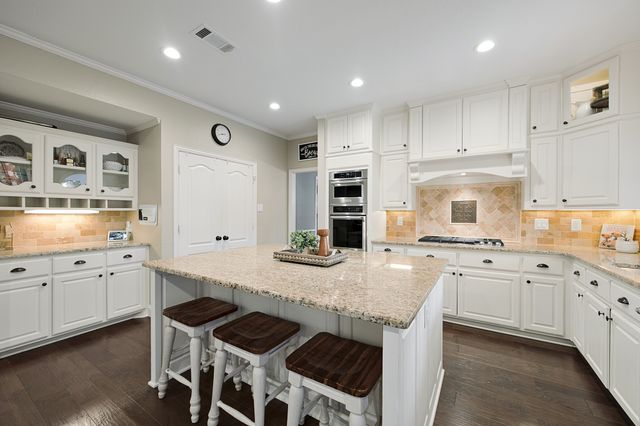 2300 Serenity Lane, Heath, TX 75032