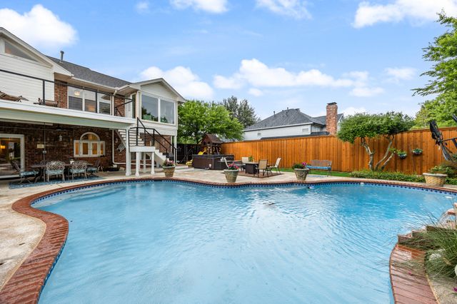 2300 Serenity Lane, Heath, TX 75032