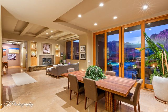 688 W SHINAVA DR, Ivins, UT 84738