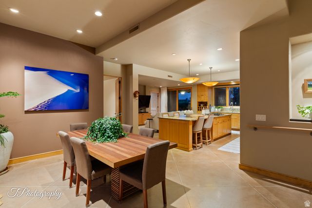 688 W SHINAVA DR, Ivins, UT 84738