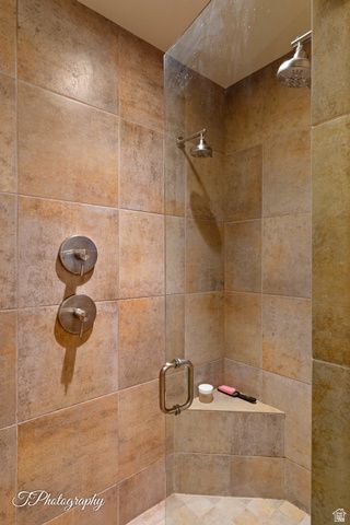 688 W SHINAVA DR, Ivins, UT 84738