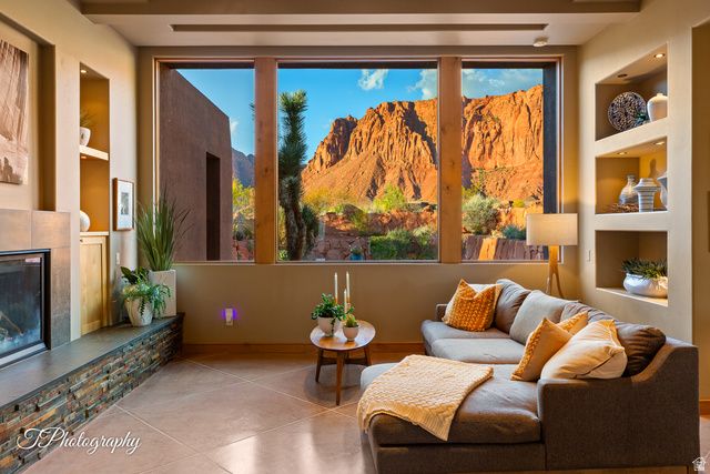 688 W SHINAVA DR, Ivins, UT 84738