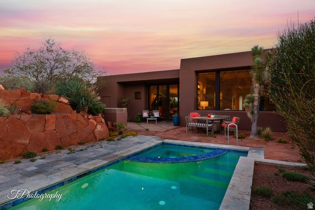 688 W SHINAVA DR, Ivins, UT 84738