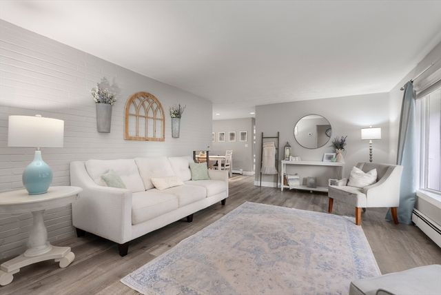 6 Wentworth Rd, Canton, MA 02021