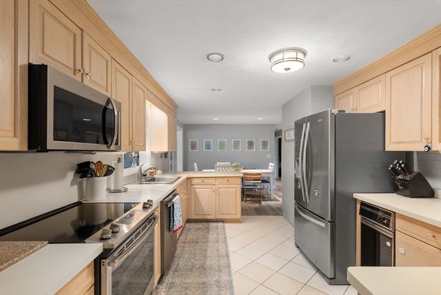 6 Wentworth Rd, Canton, MA 02021