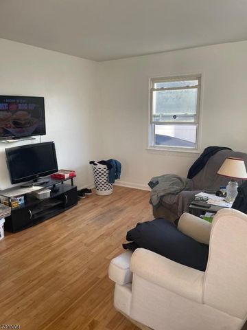 26 CROSBY, Paterson City, NJ 07502