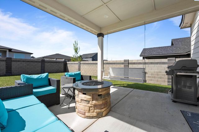 2573 Brodie Ln, Richland, WA 99352