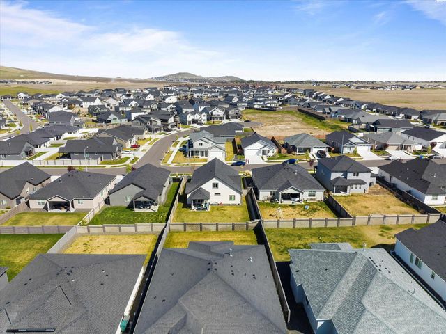2573 Brodie Ln, Richland, WA 99352