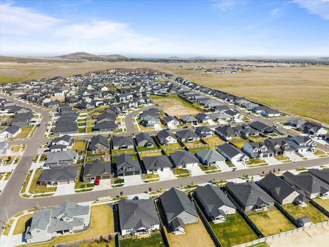 2573 Brodie Ln, Richland, WA 99352