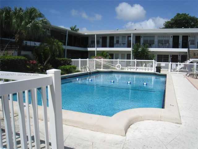 1100 Atlantic Shores Blvd 307, Hallandale Beach, FL 33009