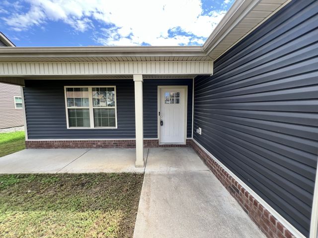 1012 Dublin Dr, Clarksville, TN 37042