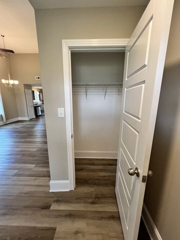 1012 Dublin Dr, Clarksville, TN 37042