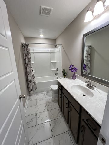 1012 Dublin Dr, Clarksville, TN 37042