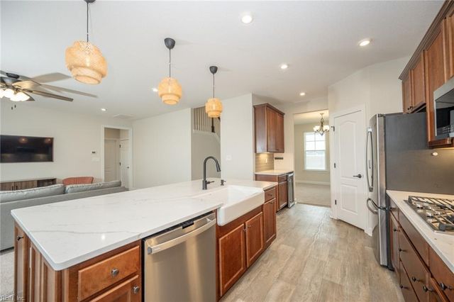 221 Moorland WAY, Moyock, NC 27958
